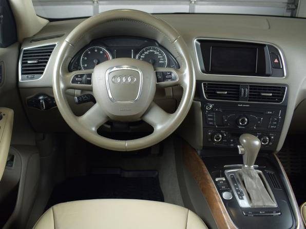 Audi Q5 I (8R) с пробегом 2012 года, цена 2 299 995 рублей, 92643 км, внедорожник, Автокод Объявления