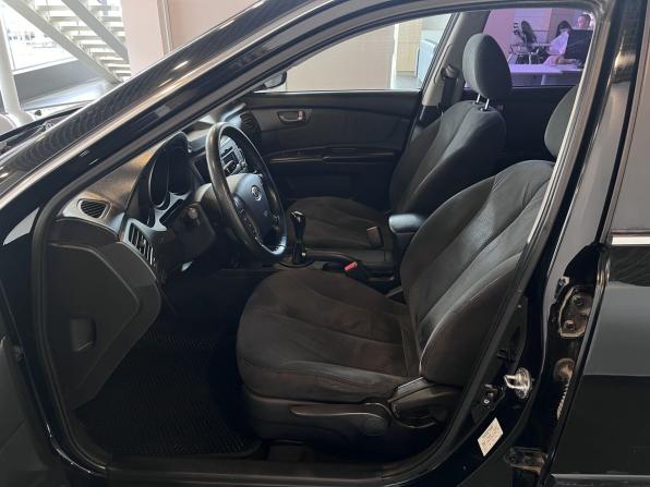 Kia Magentis II Рестайлинг с пробегом 2010 года, цена 570 000 рублей, 289908 км, седан, Автокод Объявления