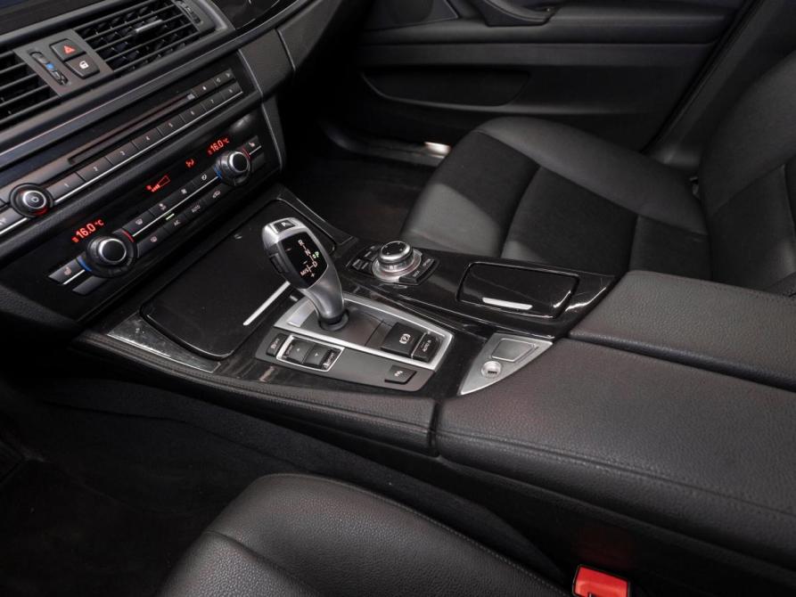 BMW 5 серии VI (F10/F11/F07) Рестайлинг Москва  - изображение 14