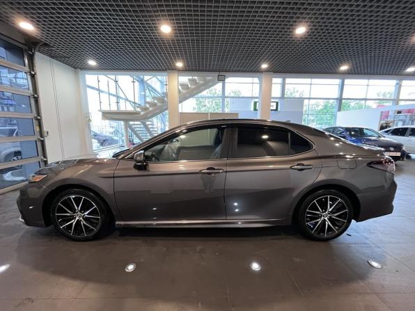 Toyota Camry VIII (XV70) Рестайлинг с пробегом 2022 года, цена 2 740 000 рублей, 27930 км, седан, Автокод Объявления