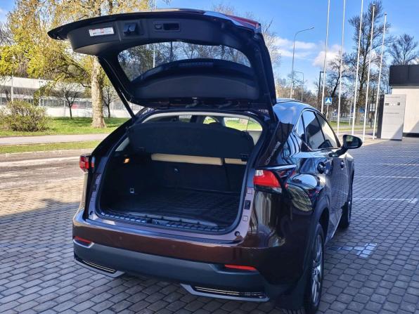 Lexus NX I с пробегом 2016 года, цена 2 930 000 рублей, 99482 км, внедорожник, Автокод Объявления