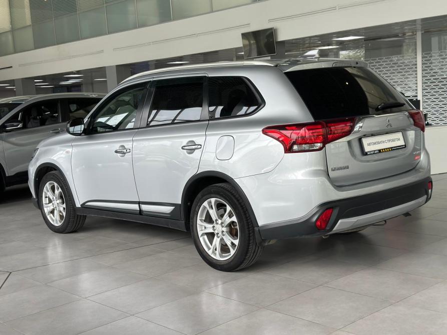 Mitsubishi Outlander III Рестайлинг 2 Новосибирск  - изображение 8