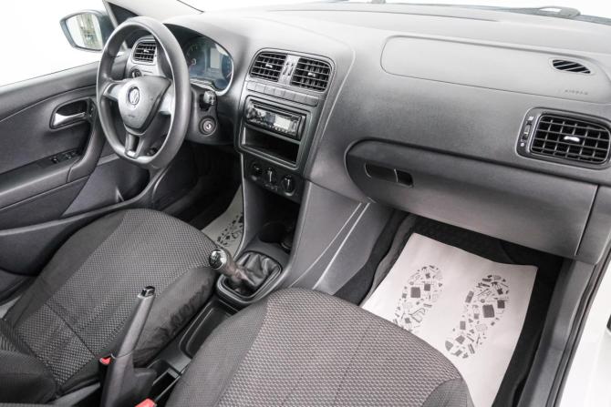 Volkswagen Polo V Рестайлинг с пробегом 2018 года, цена 769 000 рублей, 301868 км, седан, Автокод Объявления