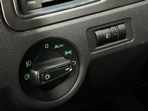 Skoda Rapid I Рестайлинг с пробегом 2019 года, цена 1 260 000 рублей, 131600 км, лифтбек, Автокод Объявления