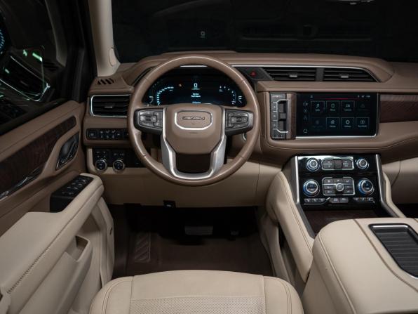 GMC Yukon V с пробегом 2023 года, цена 9 650 000 рублей, 76134 км, внедорожник, Автокод Объявления