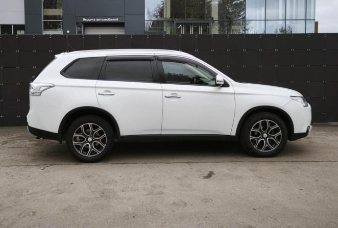 Mitsubishi Outlander III с пробегом 2014 года, цена 1 565 000 рублей, 187028 км, внедорожник, Автокод Объявления