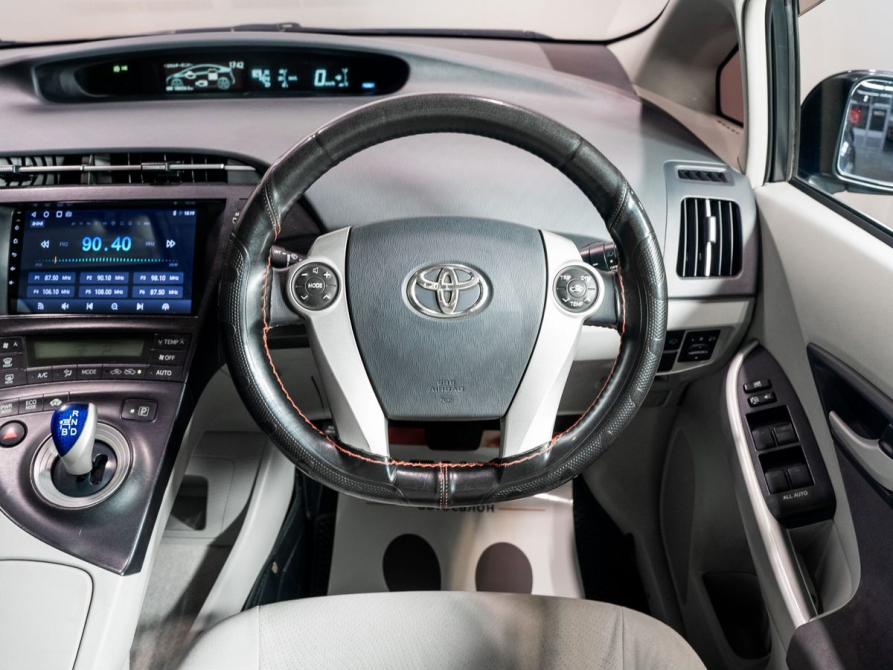 Toyota Prius III (XW30) Чита  - изображение 8