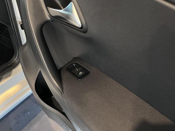 Volkswagen Polo V с пробегом 2014 года, цена 1 045 000 рублей, 94877 км, седан, Автокод Объявления