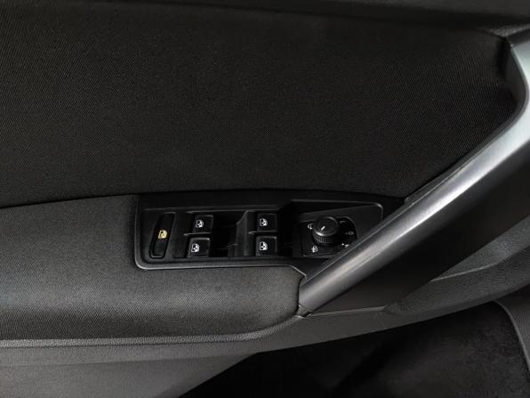 Volkswagen Tiguan II с пробегом 2019 года, цена 2 700 000 рублей, 71750 км, внедорожник, Автокод Объявления
