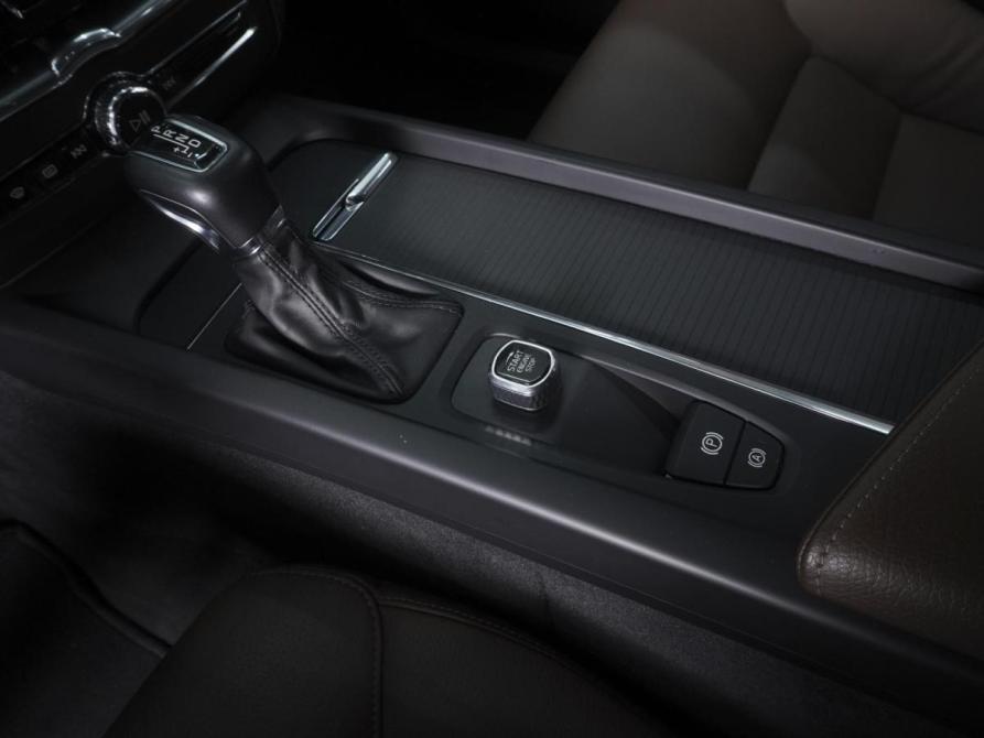 Volvo XC60 II Ростов-на-Дону  - изображение 13