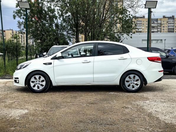 Kia Rio III Рестайлинг с пробегом 2015 года, цена 999 000 рублей, 150000 км, седан, Автокод Объявления