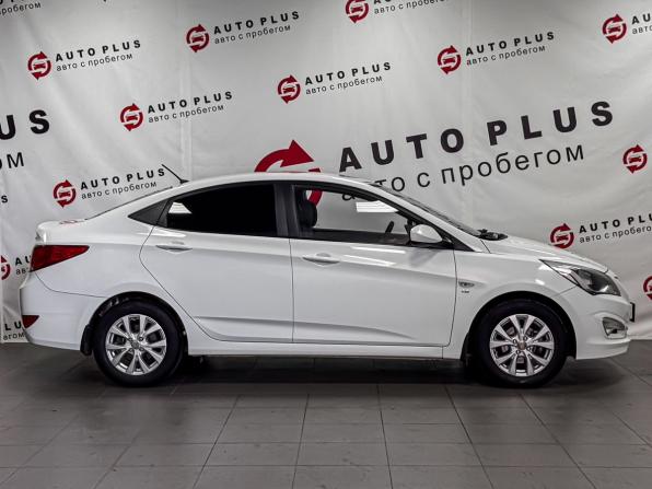 Hyundai Solaris I Рестайлинг с пробегом 2015 года, цена 1 049 000 рублей, 110416 км, седан, Автокод Объявления