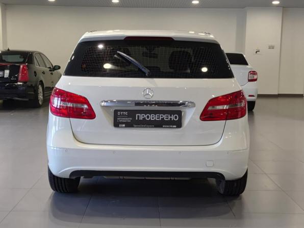 Mercedes-Benz B-Класс II (W246) с пробегом 2013 года, цена 943 000 рублей, 263547 км, хэтчбек, Автокод Объявления