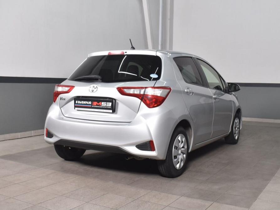 Toyota Vitz III (XP130) Рестайлинг 2 Кемерово  - изображение 7
