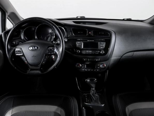 Kia Ceed II Рестайлинг с пробегом 2015 года, цена 1 500 000 рублей, 43825 км, универсал, Автокод Объявления