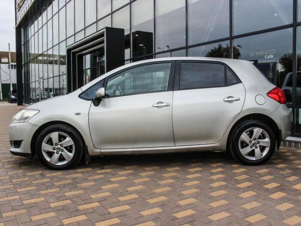 Toyota Auris I с пробегом 2008 года, цена 597 000 рублей, 196000 км, хэтчбек, Автокод Объявления