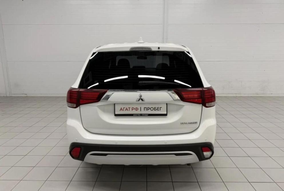 Mitsubishi Outlander III Рестайлинг 3 Астрахань  - изображение 7