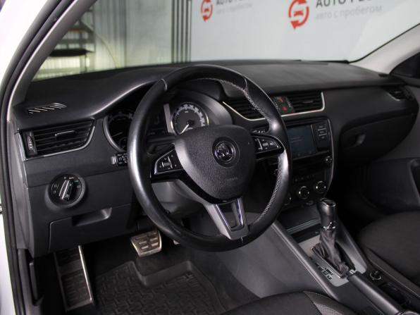Skoda Octavia III (A7) Рестайлинг с пробегом 2019 года, цена 1 580 000 рублей, 97894 км, лифтбек, Автокод Объявления