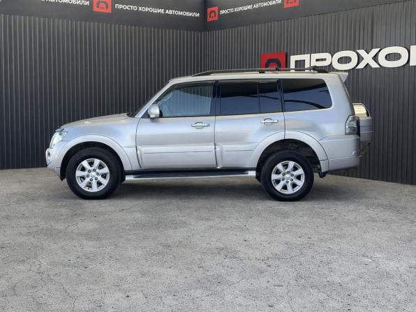 Mitsubishi Pajero IV Рестайлинг 1 с пробегом 2011 года, цена 1 697 000 рублей, 316487 км, внедорожник, Автокод Объявления