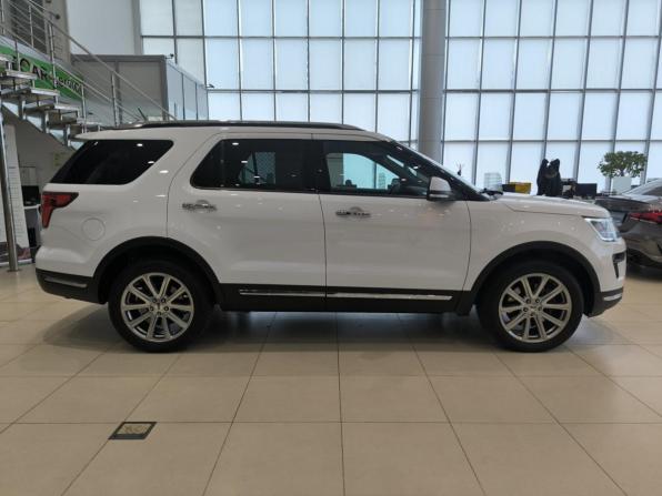 Ford Explorer V Рестайлинг 2 с пробегом 2018 года, цена 3 280 000 рублей, 110464 км, внедорожник, Автокод Объявления