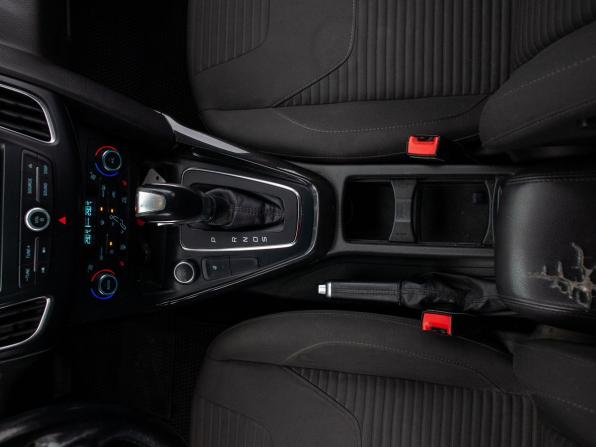 Ford Focus III Рестайлинг с пробегом 2016 года, цена 940 000 рублей, 173698 км, хэтчбек, Автокод Объявления
