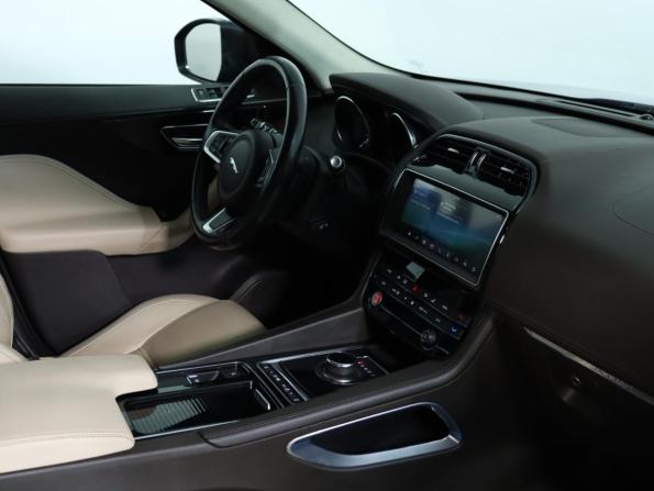Jaguar F-Pace I с пробегом 2018 года, цена 2 200 000 рублей, 147086 км, внедорожник, Автокод Объявления