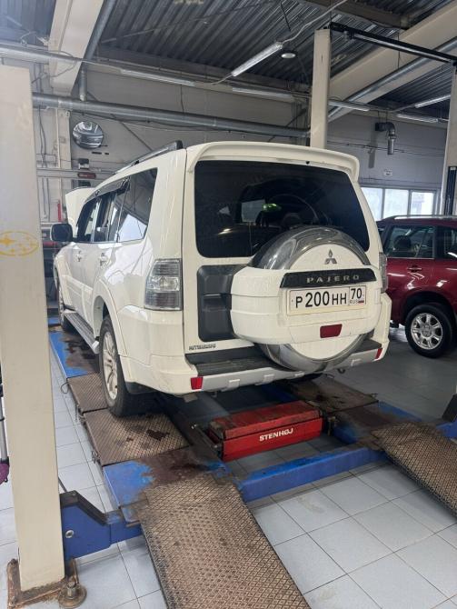 Mitsubishi Pajero IV Рестайлинг 1 Кемерово  - изображение 3