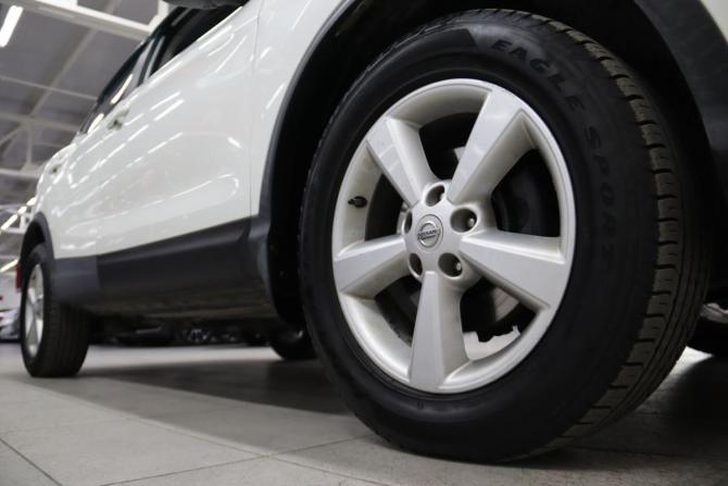 Nissan Qashqai II с пробегом 2016 года, цена 1 695 950 рублей, 145608 км, внедорожник, Автокод Объявления