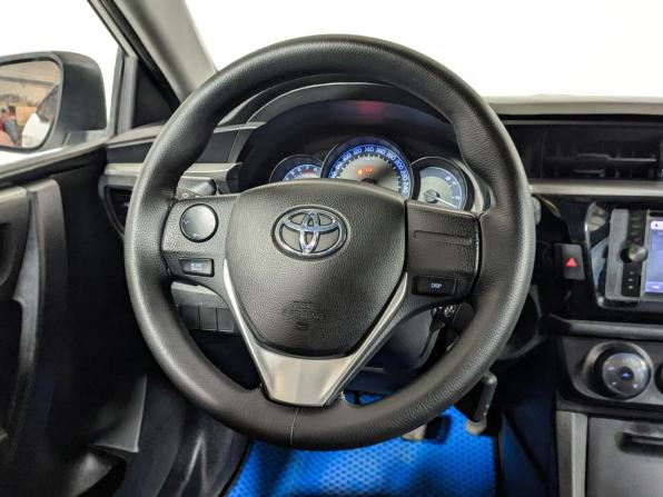 Toyota Corolla XI (E160 E170 E180) с пробегом 2013 года, цена 1 099 500 рублей, 194800 км, седан, Автокод Объявления