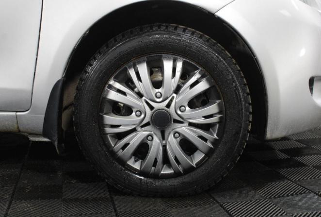 Toyota Yaris II с пробегом 2008 года, цена 490 000 рублей, 179608 км, хэтчбек, Автокод Объявления