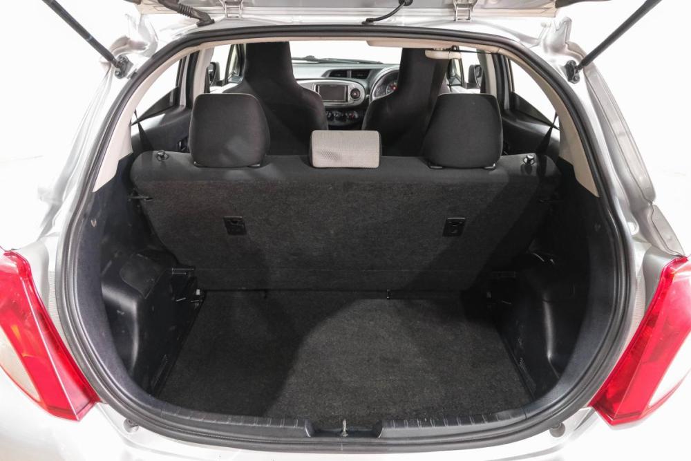 Toyota Vitz III (XP130) Новокузнецк  - изображение 34