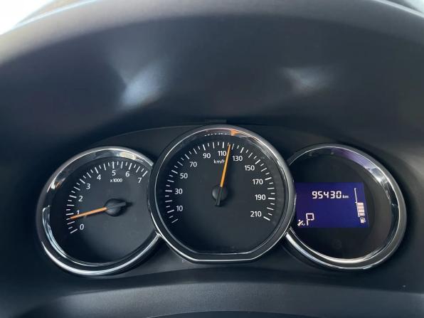 Renault Logan II с пробегом 2017 года, цена 800 000 рублей, 95429 км, седан, Автокод Объявления
