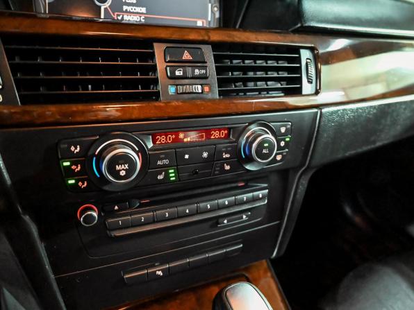 BMW 3 серии V (E90/E91/E92/E93) Рестайлинг с пробегом 2011 года, цена 1 250 000 рублей, 271959 км, седан, Автокод Объявления