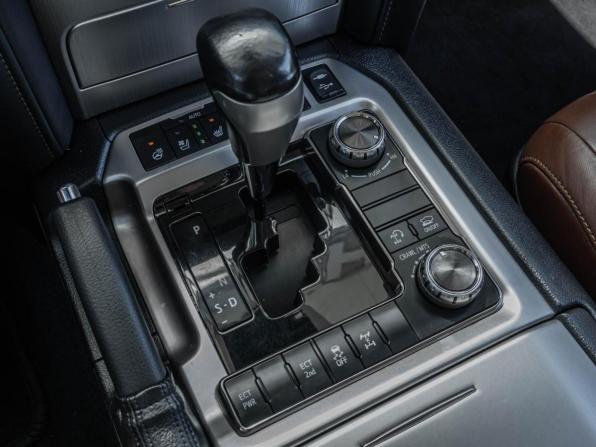 Toyota Land Cruiser 200 Series Рестайлинг 2 с пробегом 2016 года, цена 5 775 000 рублей, 161609 км, внедорожник, Автокод Объявления