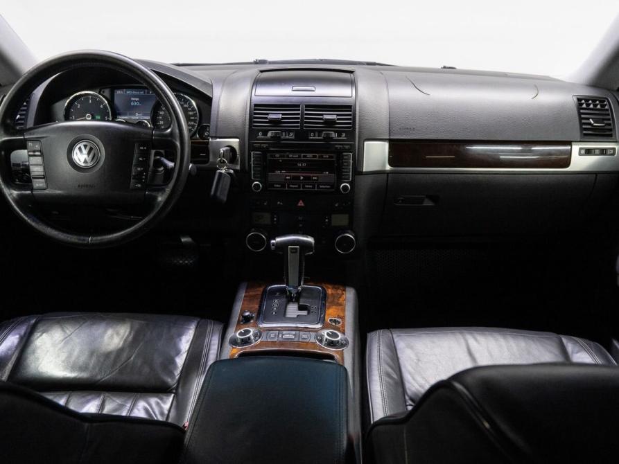 Volkswagen Touareg I Рестайлинг Тюмень  - изображение 19