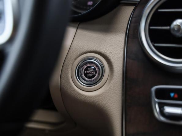 Mercedes-Benz GLC I (X253) Рестайлинг с пробегом 2021 года, цена 4 049 000 рублей, 81206 км, внедорожник, Автокод Объявления