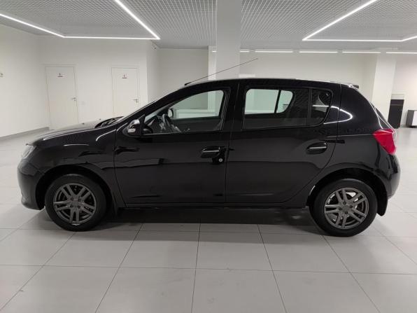 Renault Sandero II с пробегом 2015 года, цена 923 000 рублей, 110772 км, хэтчбек, Автокод Объявления