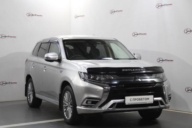 Mitsubishi Outlander III Рестайлинг 3 с пробегом 2019 года, цена 2 990 000 рублей, 90728 км, внедорожник, Автокод Объявления