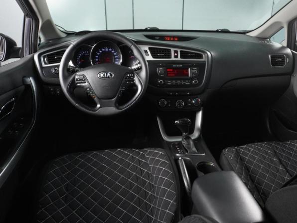 Kia Ceed II с пробегом 2013 года, цена 1 035 000 рублей, 233485 км, хэтчбек, Автокод Объявления