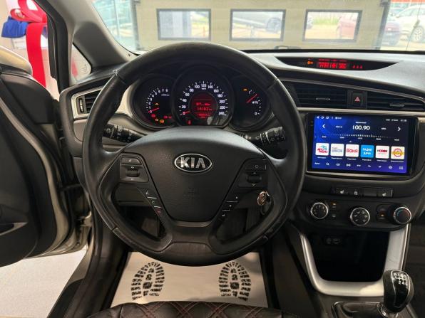 Kia Ceed II Рестайлинг с пробегом 2016 года, цена 860 000 рублей, 198718 км, хэтчбек, Автокод Объявления