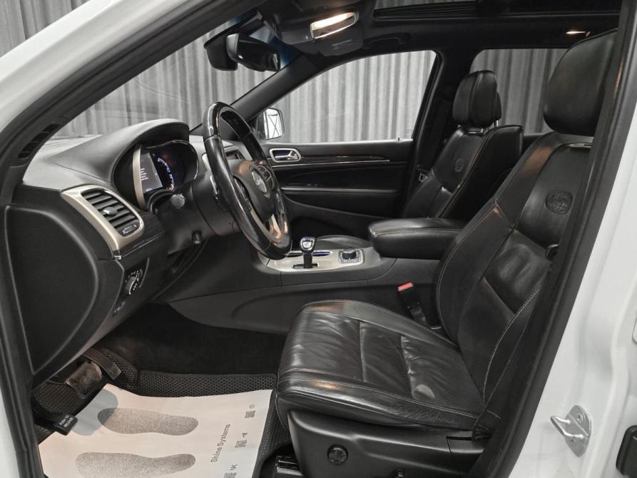 Jeep Grand Cherokee IV (WK2) Рестайлинг Красноярск  - изображение 10