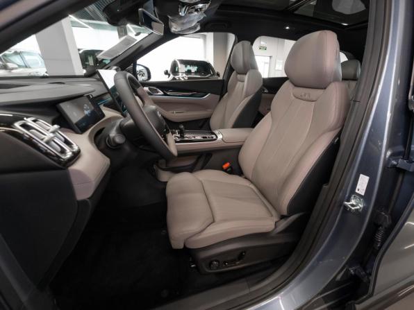 Geely Atlas II с пробегом 2026 года, цена 3 400 000 рублей, 50 км, внедорожник, Автокод Объявления