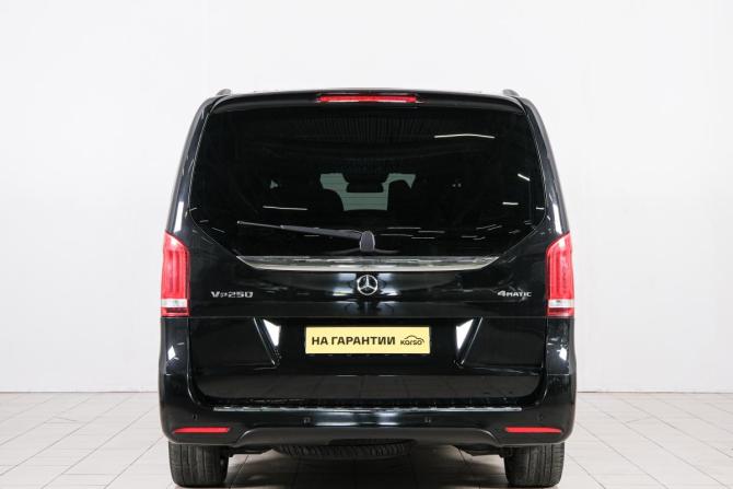 Mercedes-Benz V-Класс III (W447) с пробегом 2018 года, цена 5 099 000 рублей, 120000 км, минивэн, Автокод Объявления