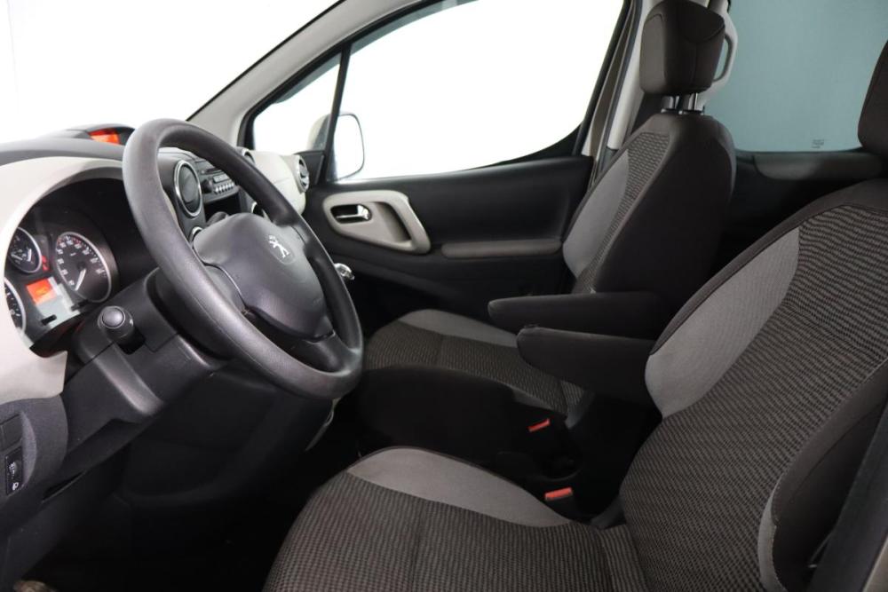 Peugeot Partner II Рестайлинг Санкт-Петербург  - изображение 7