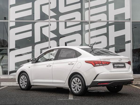 Hyundai Solaris II Рестайлинг с пробегом 2021 года, цена 1 700 000 рублей, 44857 км, седан, Автокод Объявления