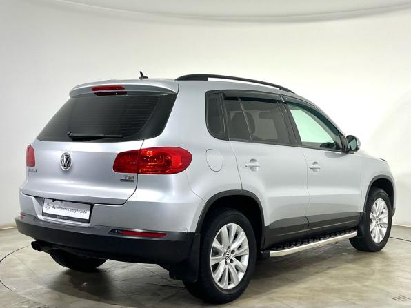Volkswagen Tiguan I Рестайлинг с пробегом 2011 года, цена 1 000 000 рублей, 158755 км, внедорожник, Автокод Объявления