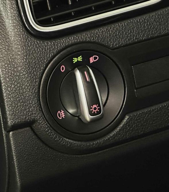 Volkswagen Polo V Рестайлинг Москва  - изображение 9