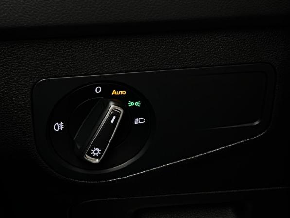 Volkswagen Tiguan II Рестайлинг с пробегом 2021 года, цена 2 626 000 рублей, 80444 км, внедорожник, Автокод Объявления