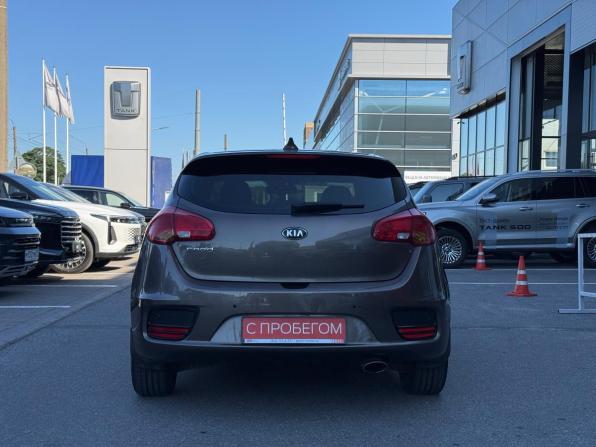 Kia Ceed II Рестайлинг с пробегом 2017 года, цена 1 279 000 рублей, 141000 км, хэтчбек, Автокод Объявления