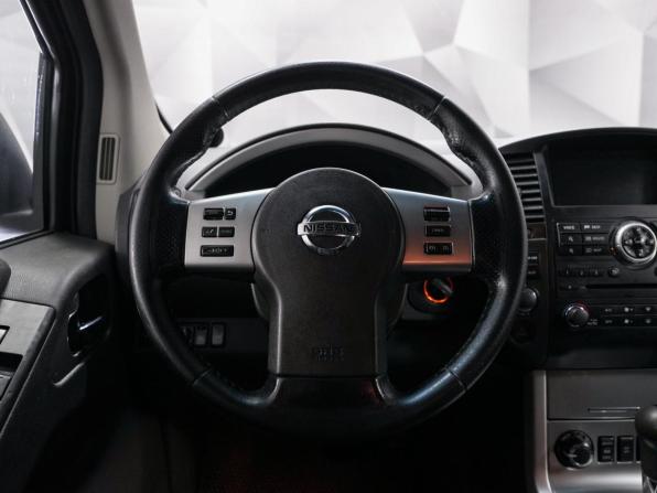 Nissan Pathfinder III Рестайлинг с пробегом 2013 года, цена 1 797 000 рублей, 177000 км, внедорожник, Автокод Объявления